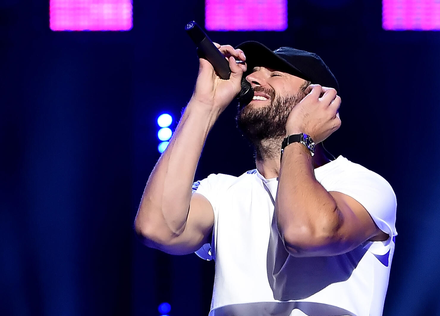 Sam Hunt to Headline Firestone Legends Day Concert iHeart