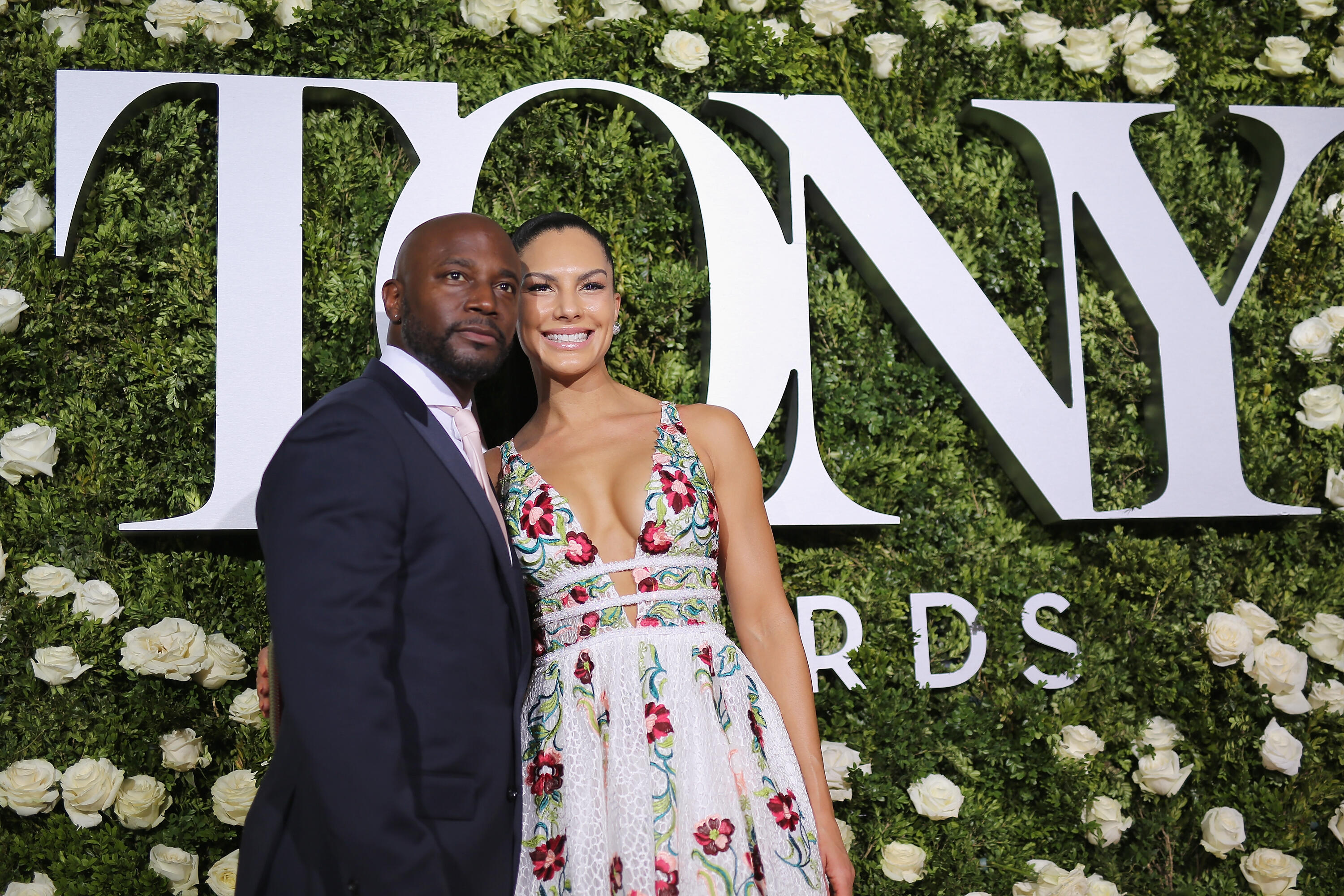 Taye Diggs resents Black Women who attack him for dating other races