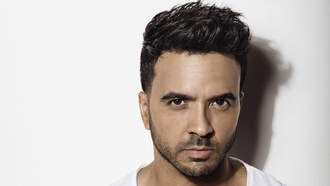 Luis Fonsi Wins iHeartRadio Music Award for Latin Artist of the Year
