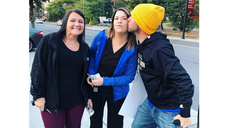 LB Kissing Booth 6
