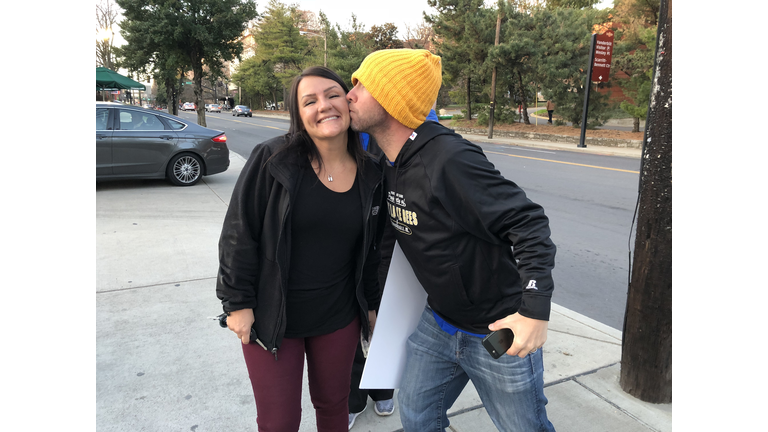 LB Kissing Booth 10