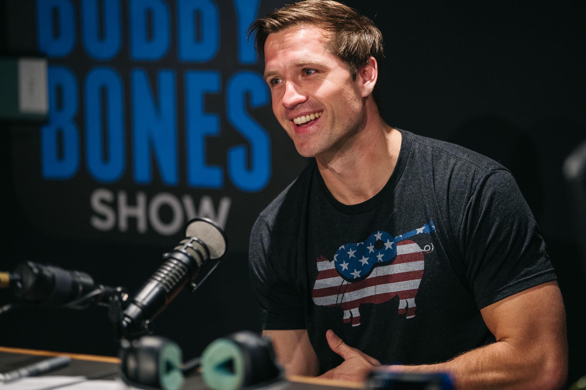 Walker Hayes Performs Single 'Craig' To The Man Behind The Song The