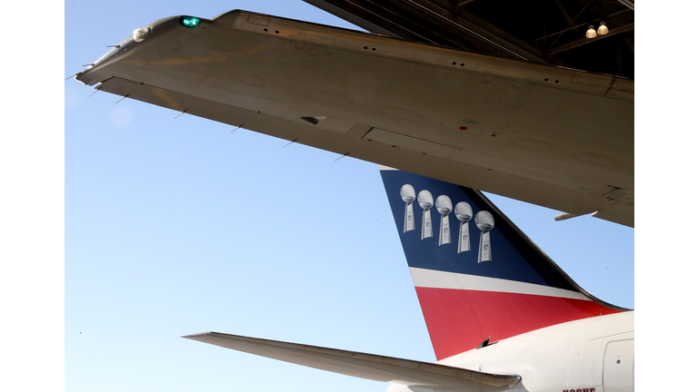 New England Patriots Plane Take Parkland Students To Rally