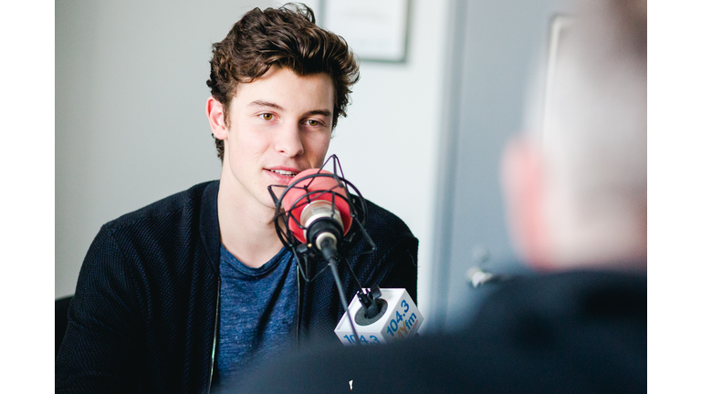 Shawn Mendes with Valentine In The Morning - 3/26