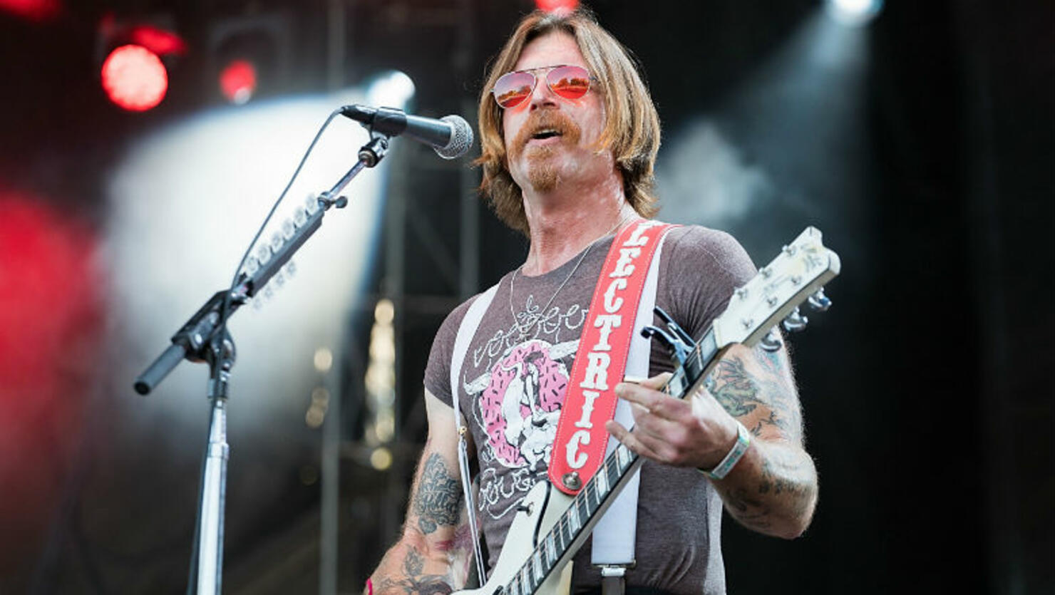 Eagles of Death metal Jesse Hughes