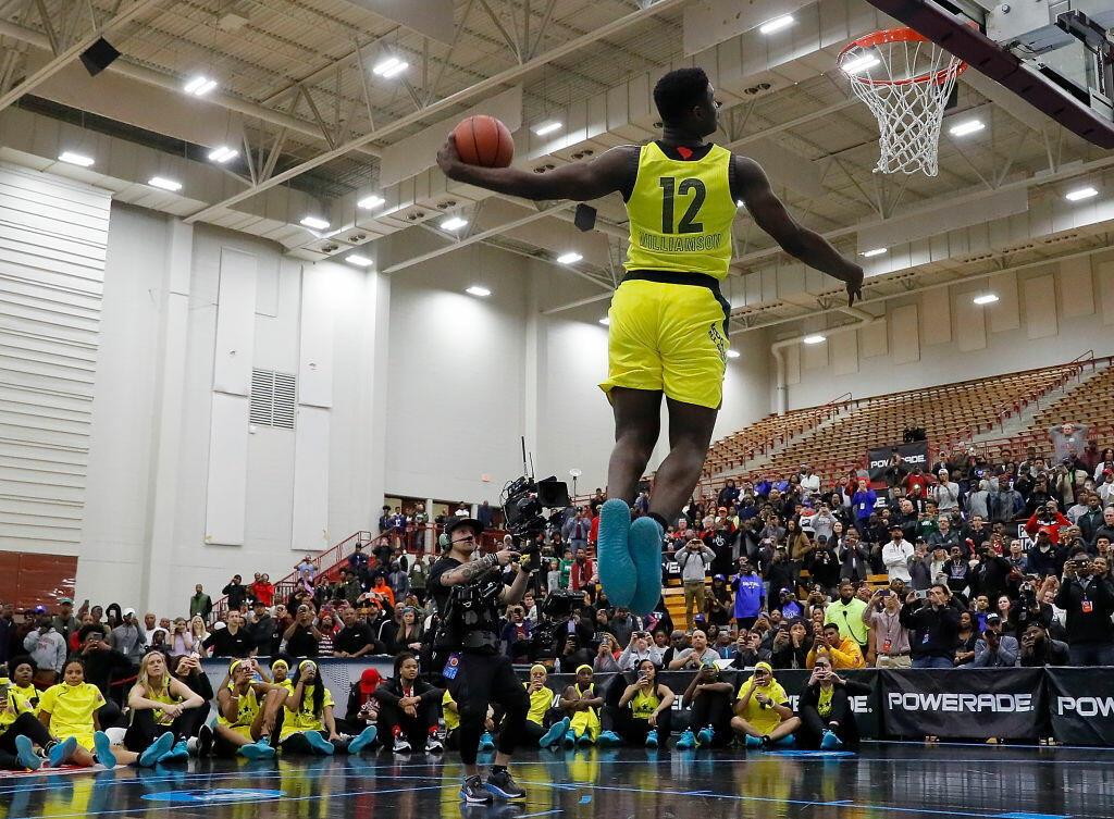 Zion Williamson blew everybody away at the high school dunk contest KFAN FM 100.3