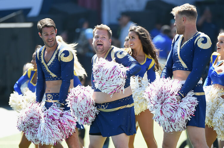 Pro cheerleading 'should be abolished'