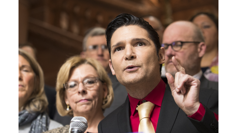 Corey Feldman stabbed in stomach