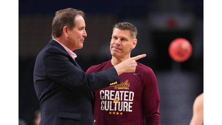 Head coach Porter Moser of the Loyola Ramblers speaks to TV personality Jim Nantz 