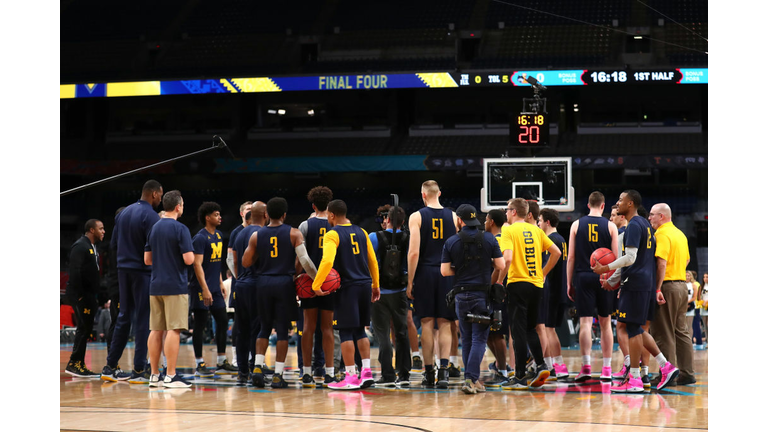 The Michigan Wolverines practice