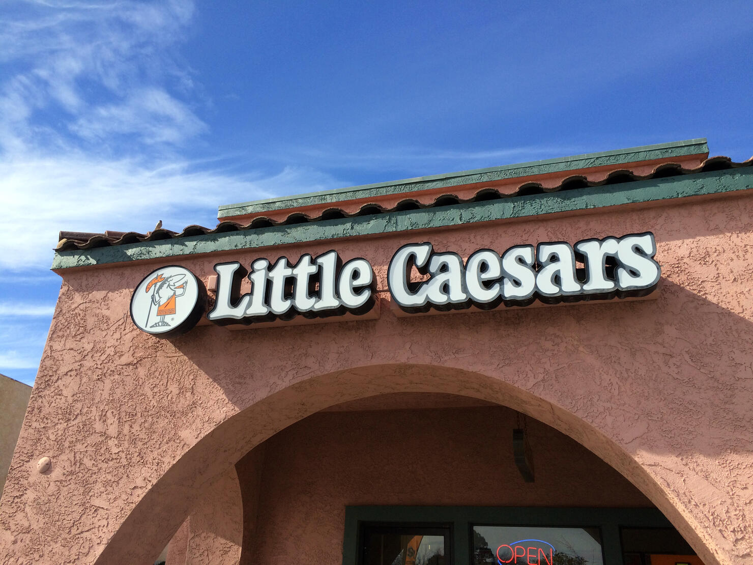 Little caesars giving away free lunch combo on April 2nd