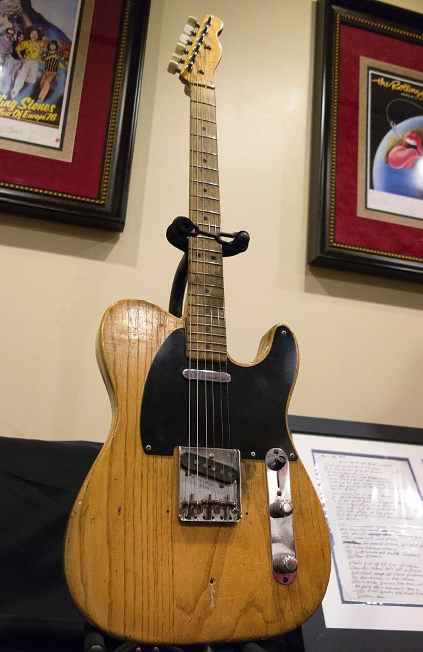 Stevie ray deals vaughan guitar auction