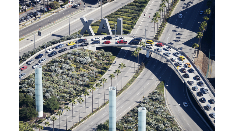 Commission OKs $5B contract for LA airport People Mover