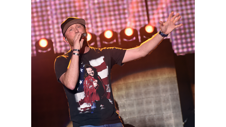 Cole Swindell, Lauren Alaina & Many More Rock Night 1 Of Country Thunder!