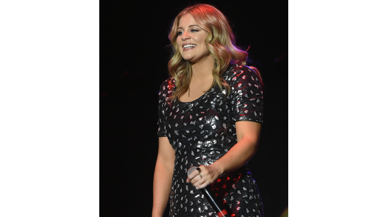 Cole Swindell, Lauren Alaina & Many More Rock Night 1 Of Country Thunder!