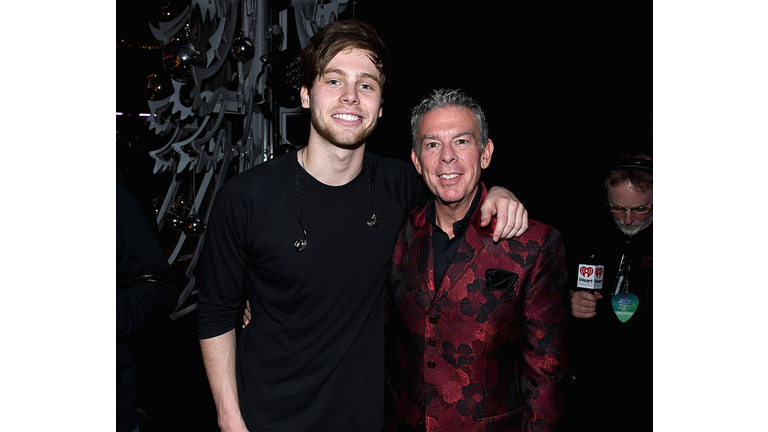5 Seconds of Summer with Elvis Duran of the Q102 Morning Show