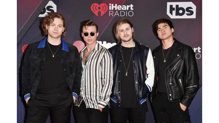 5 SOS at our iHeartRadio Music Awards