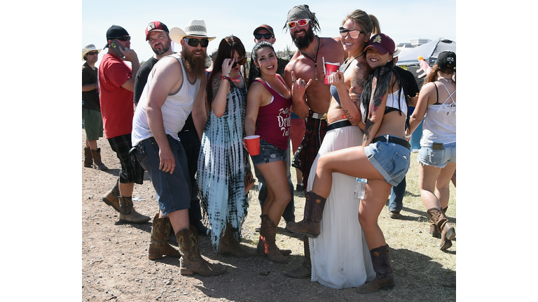 Jason Aldean Rocks Day 2 Of Country Thunder!