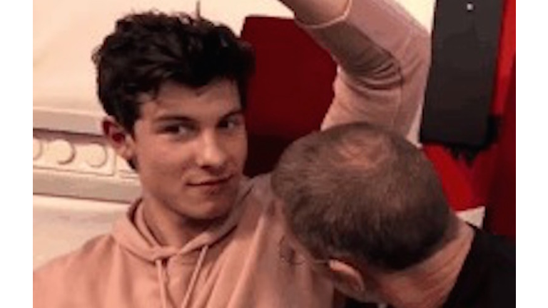 Shawn Mendes gets his armpit sniffed