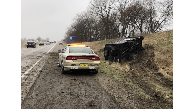 Party bus crash on I-80 west of Des Moines. Photo by WHO TV