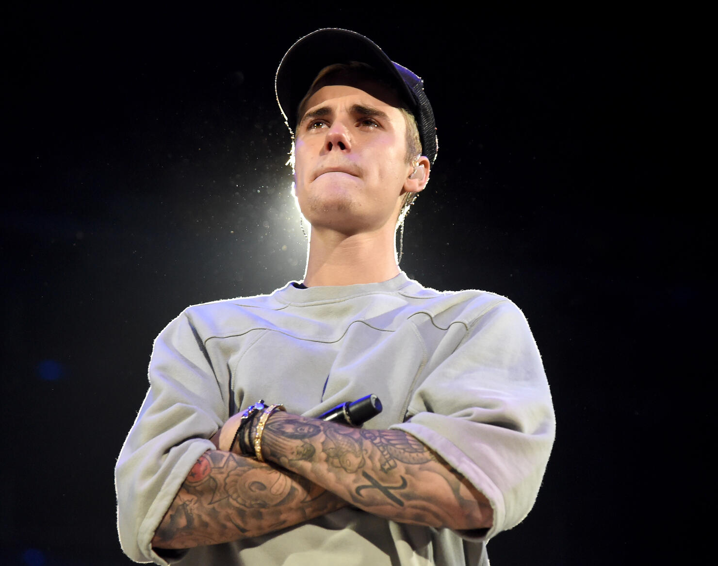 Justin Bieber hits guy at Coachella party defending a woman being choked