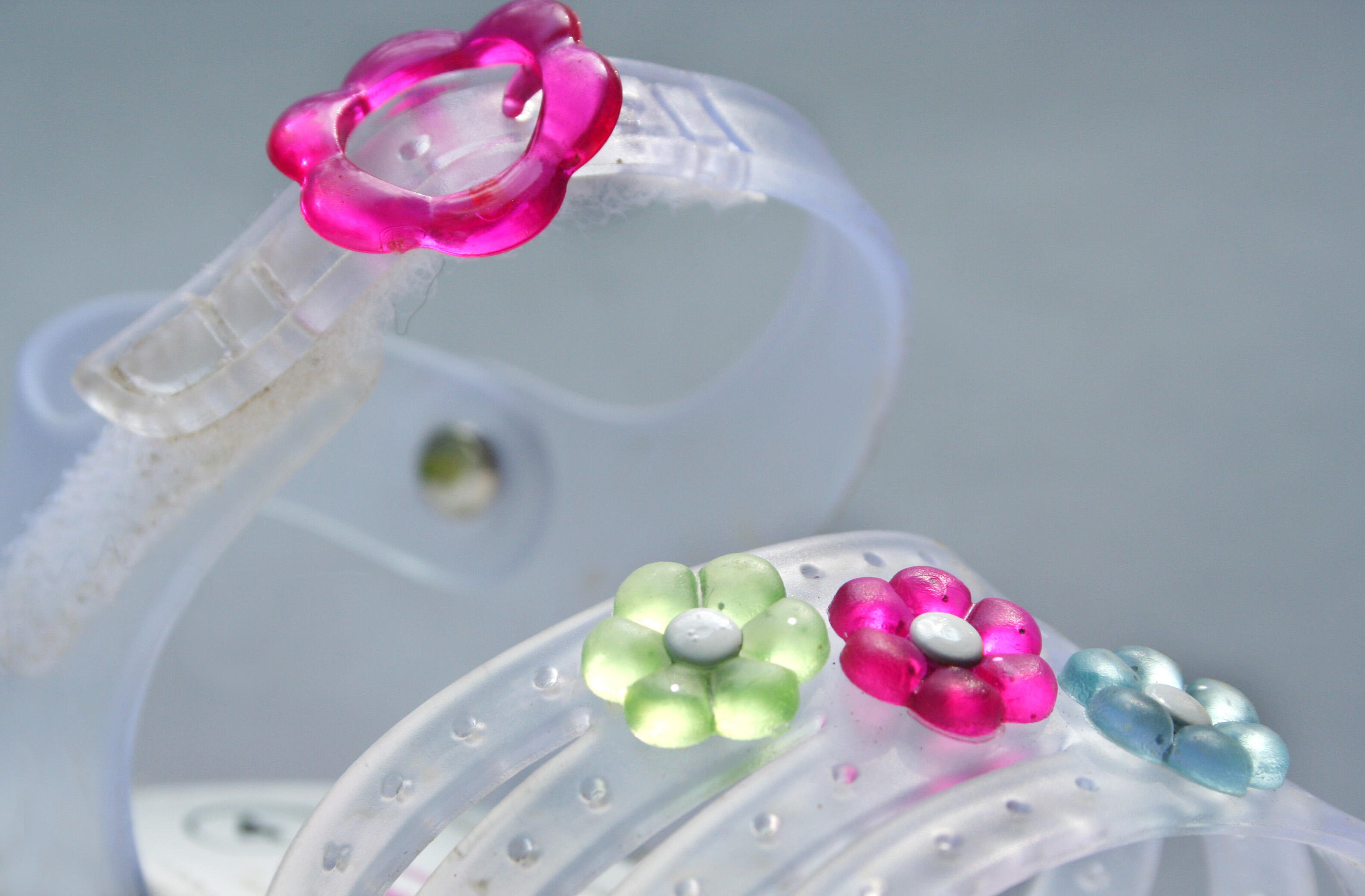 These Katy Perry Scented Jelly Sandals are a Lake Must-Have - Thumbnail Image