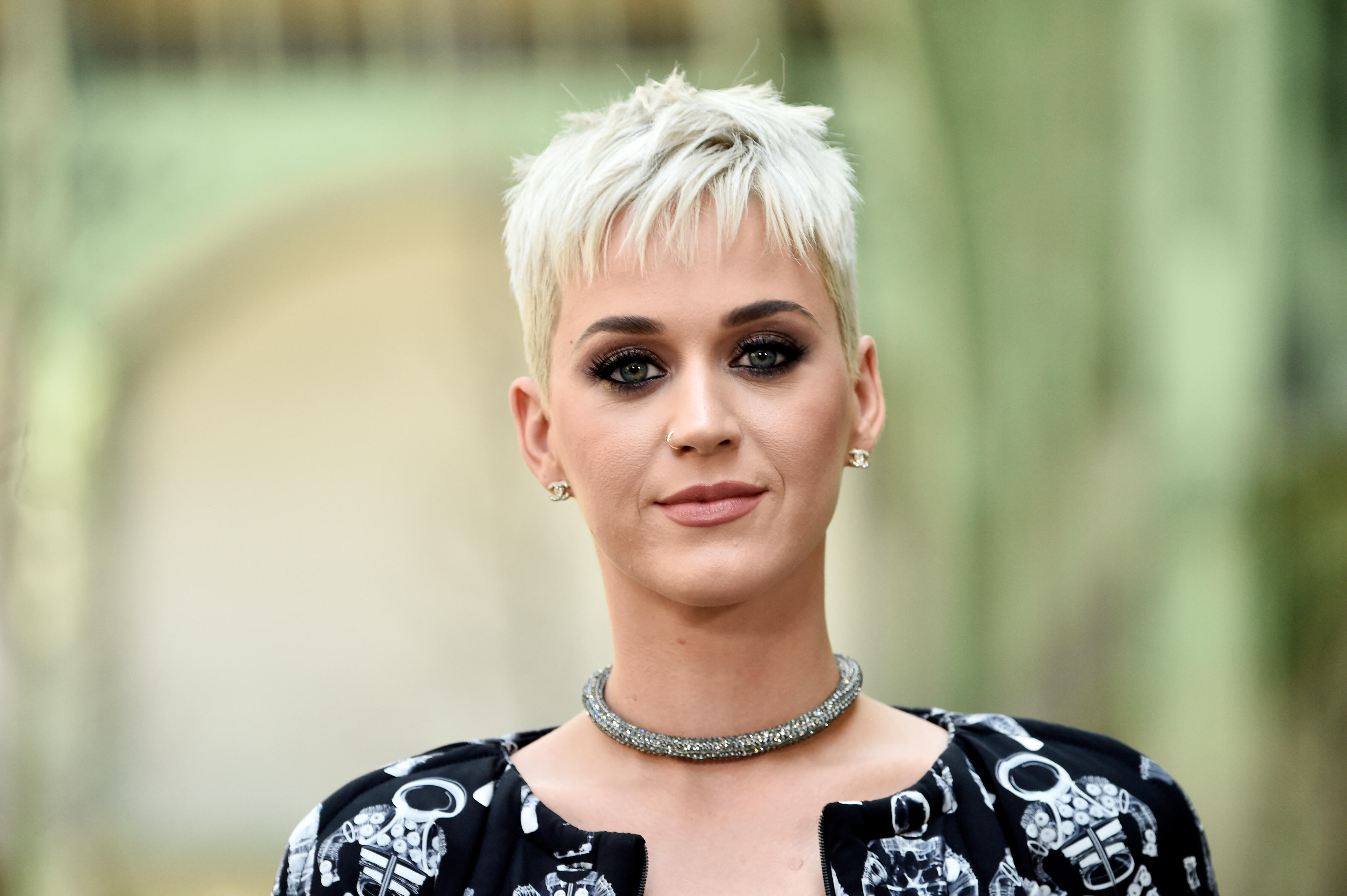 9. Katy Perry's Blue Hair: A Look Back at Her Colorful Hair ... - wide 6
