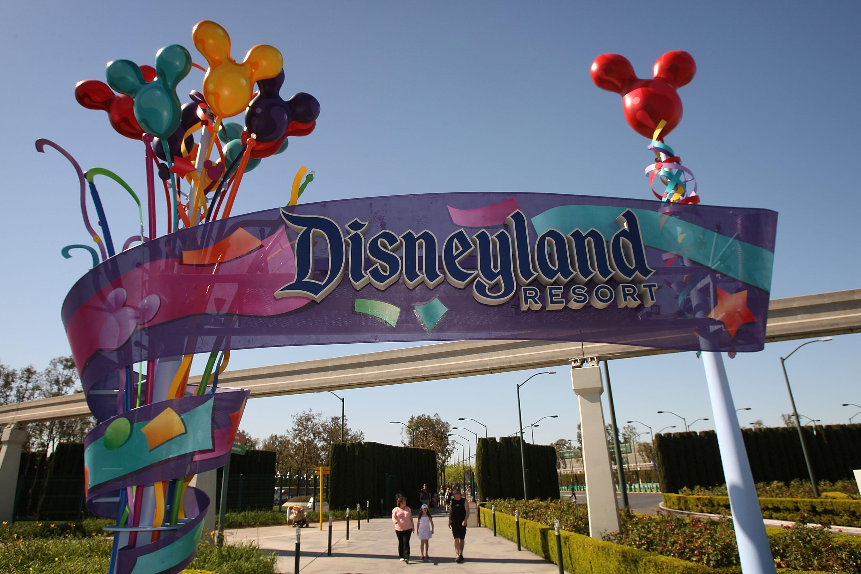 Disneyland Is Holding Two Job Fairs In May 2018 To Find New Employees 