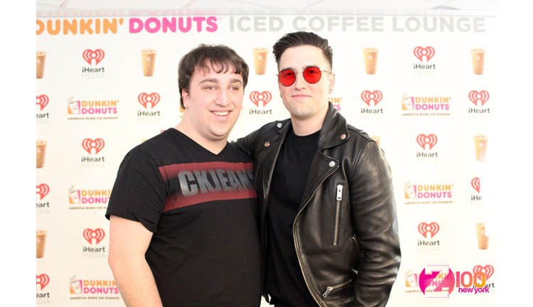 Logan Henderson Meets Fans in our #DDICL