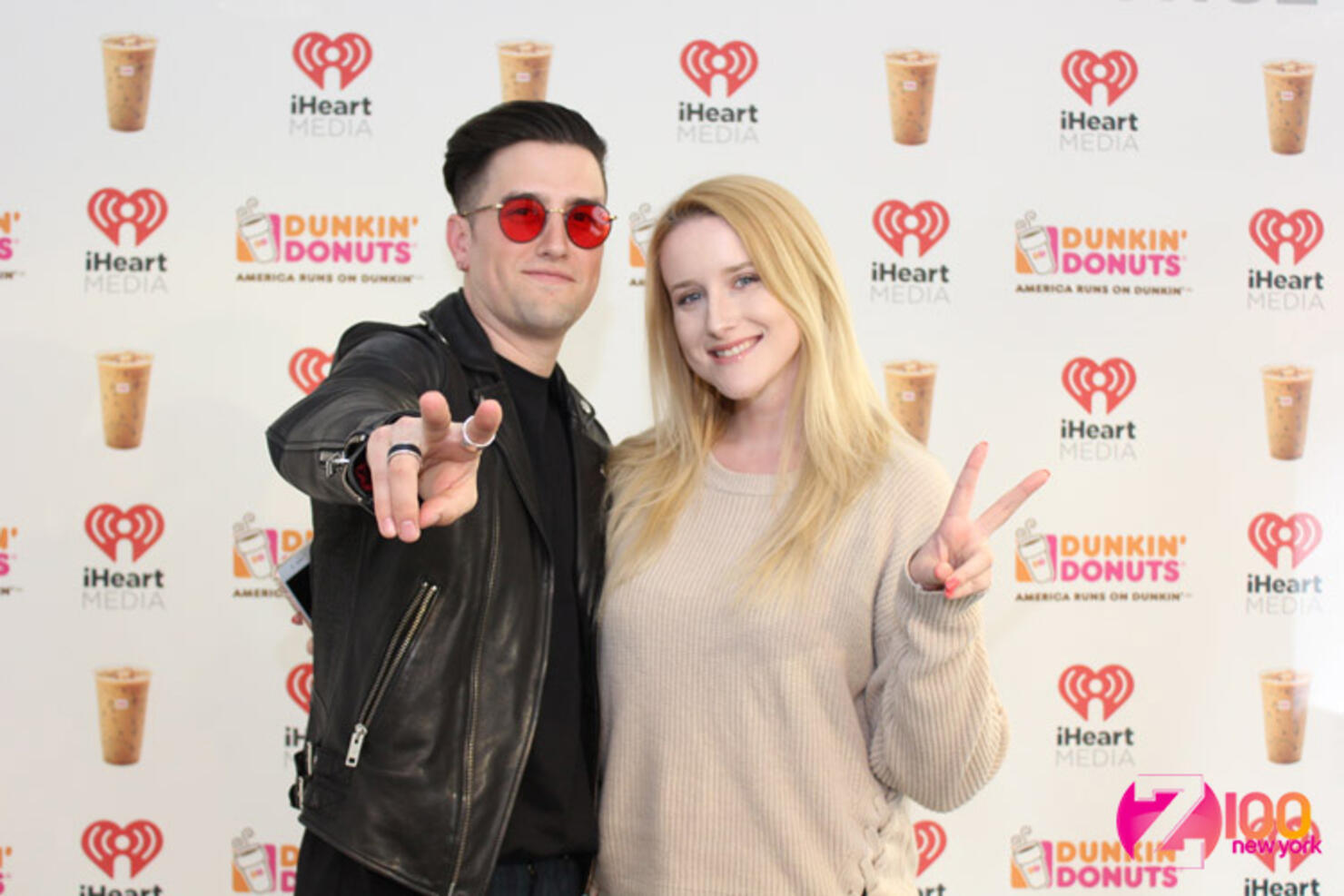 Logan Henderson Meets Fans in our #DDICL