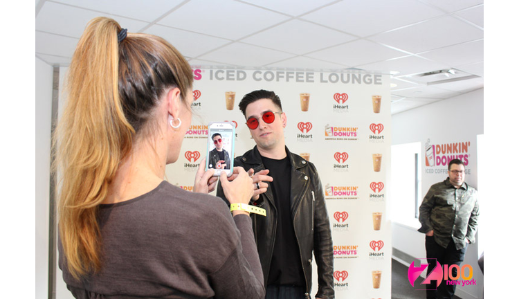 Logan Henderson Meets Fans in our #DDICL