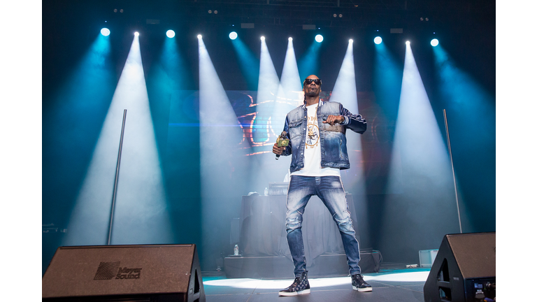 Snoop Dogg at accesso ShoWare Center with Migos and Grynch