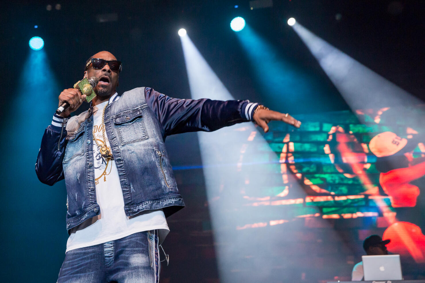 Snoop Dogg at accesso ShoWare Center with Migos and Grynch