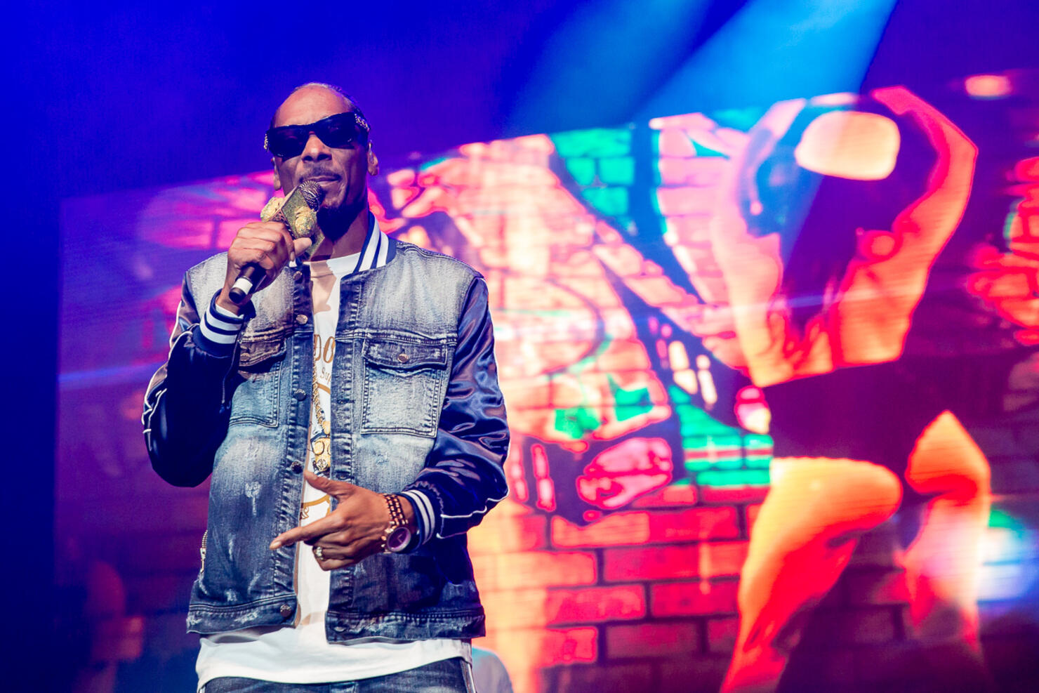 Snoop Dogg at accesso ShoWare Center with Migos and Grynch