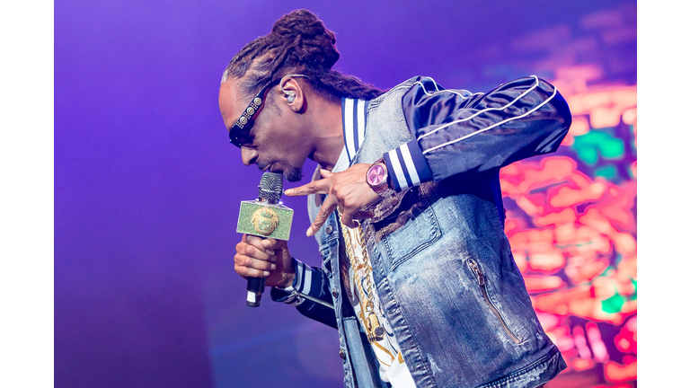 Snoop Dogg at accesso ShoWare Center with Migos and Grynch