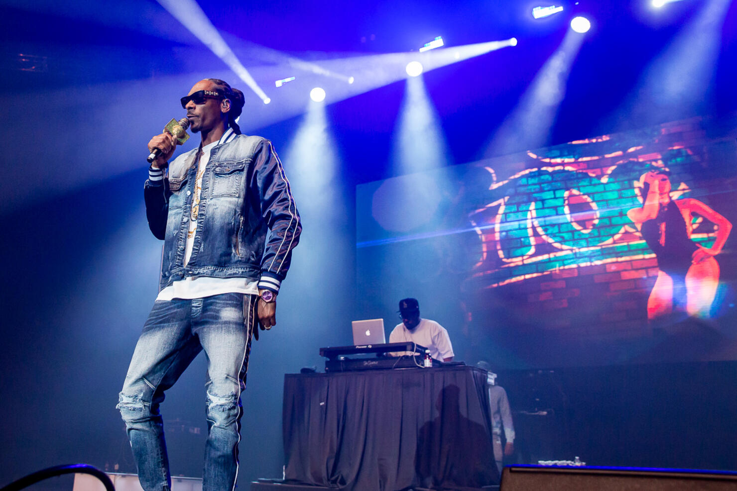 Snoop Dogg at accesso ShoWare Center with Migos and Grynch