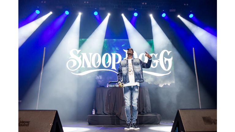 Snoop Dogg at accesso ShoWare Center with Migos and Grynch