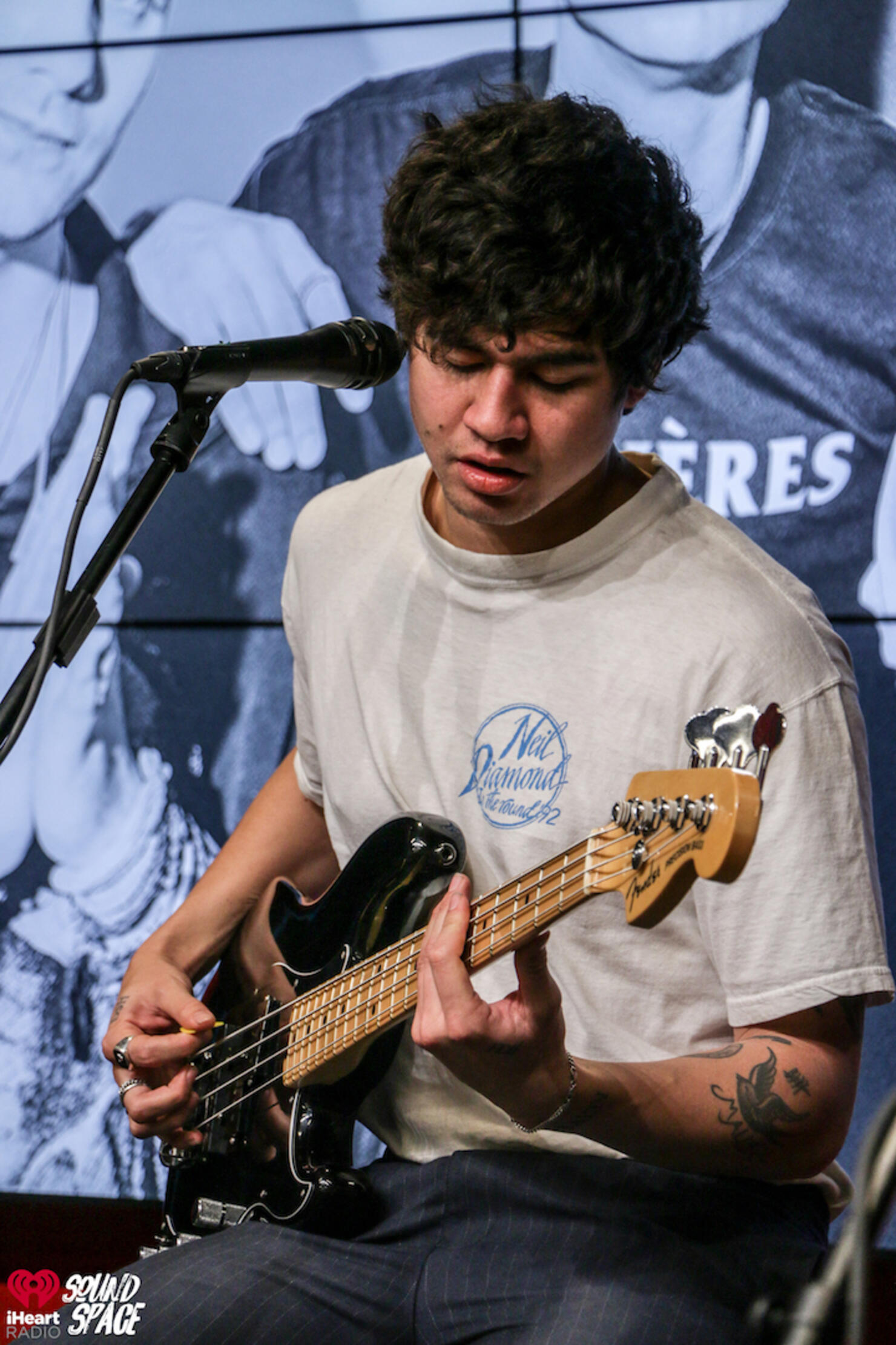 5 Seconds Of Summer Perform @ 104.7 KISS FM