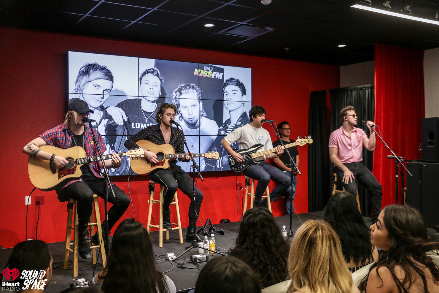 5 Seconds Of Summer Perform @ 104.7 KISS FM