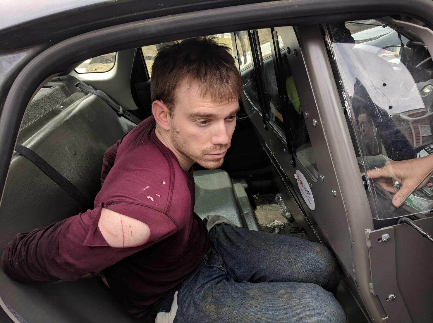 Judge revoked Travis Reinking's bond