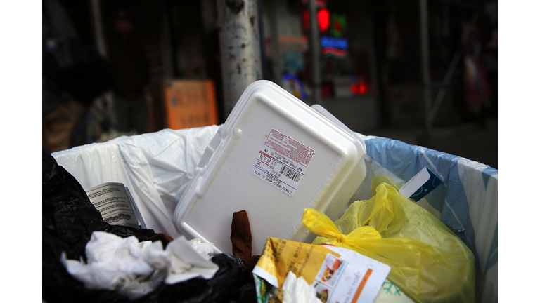 Berkeley may charge a quarter for take-out food containers