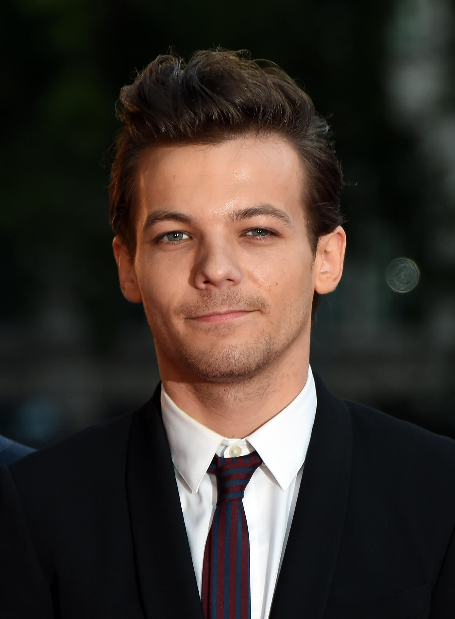 Louis Tomlinson Offers to Send Prince Louis an Adidas Tracksuit