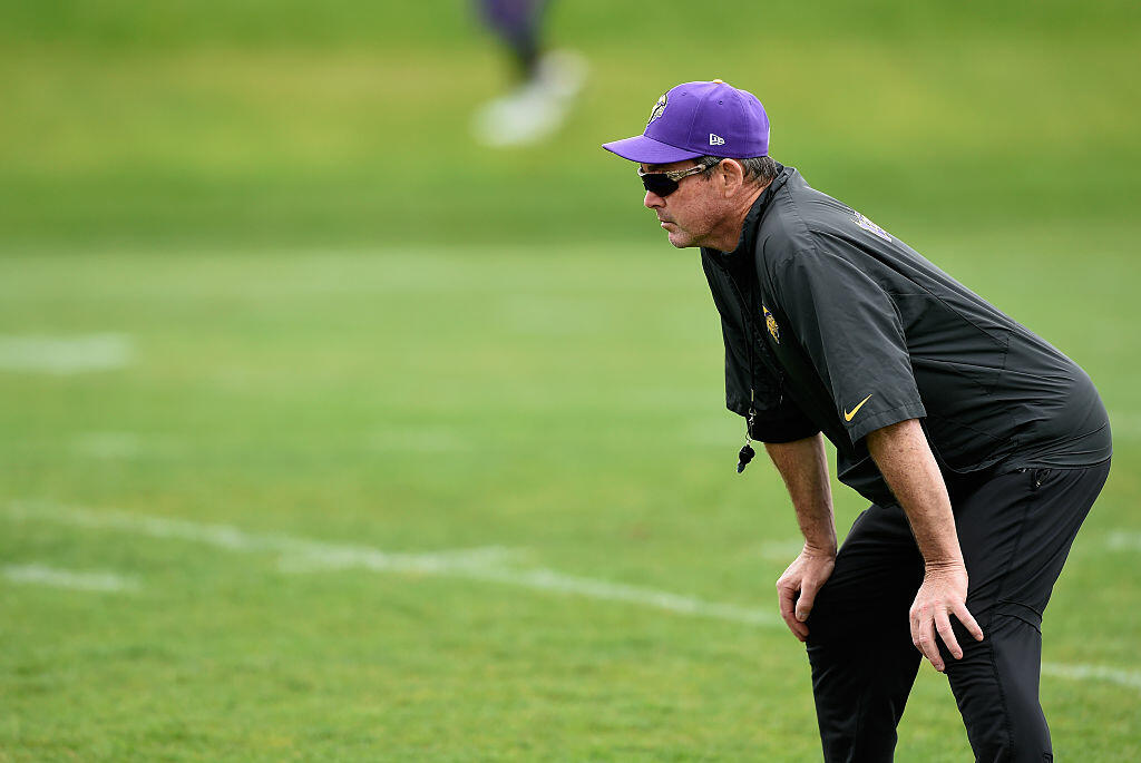 Vikings coaches open teaching sessions during Rookie Minicamp | KFAN 100.3 - Thumbnail Image
