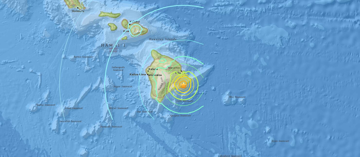 magnitude 6.9 earthquake strikes near hawaii