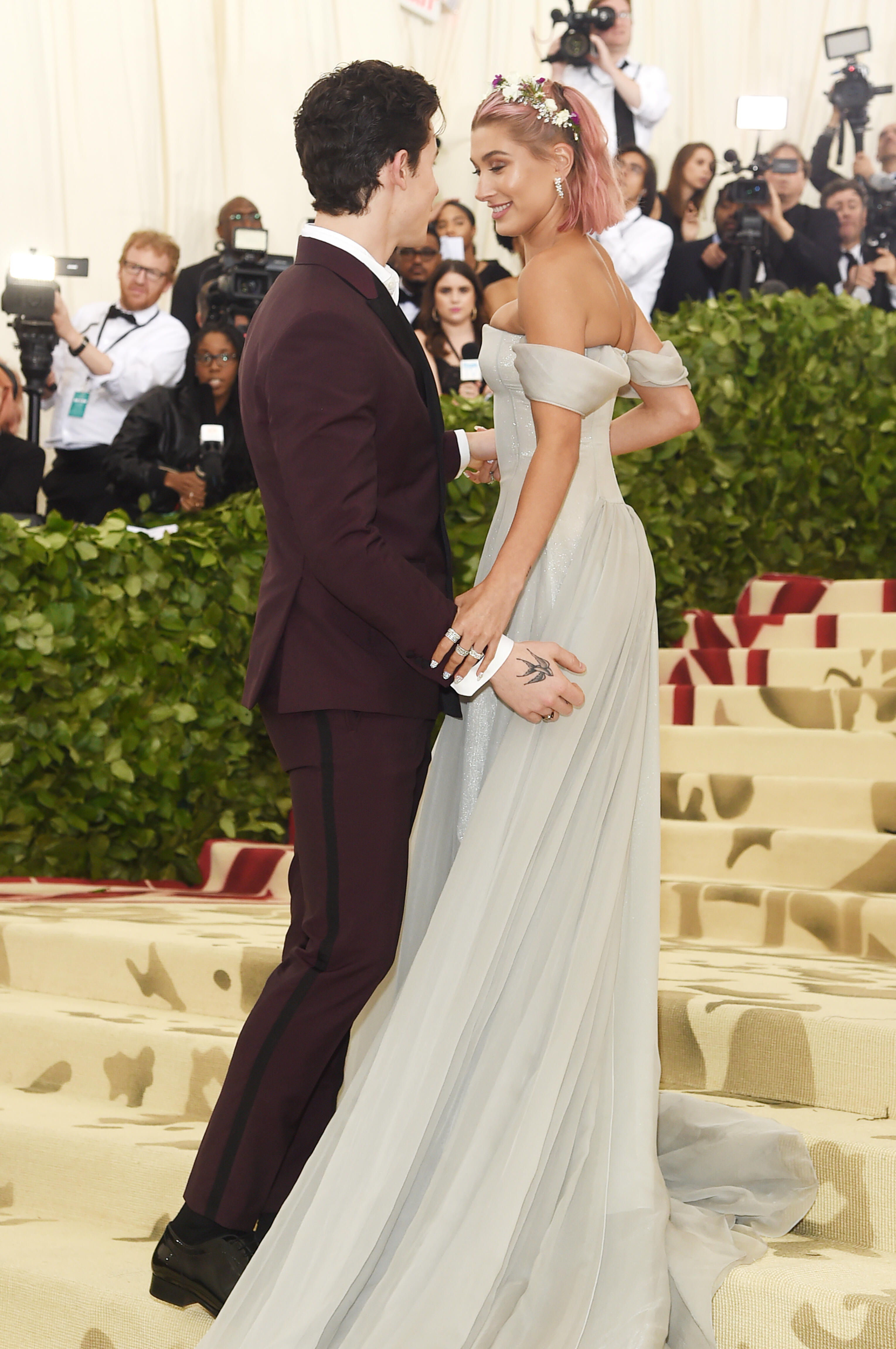 Shawn Mendes & Hailey Baldwin Make it Red Carpet Official At 2018 Met