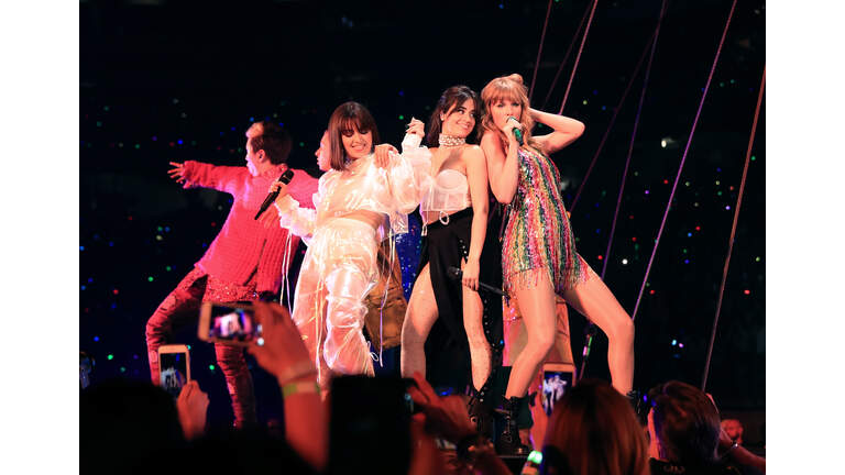 Taylor Swift Kicks Off Reputation Tour In Arizona With