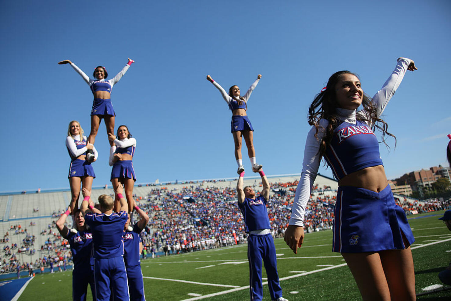 Watch: Kansas City cheerleader gets leveled by cameraman