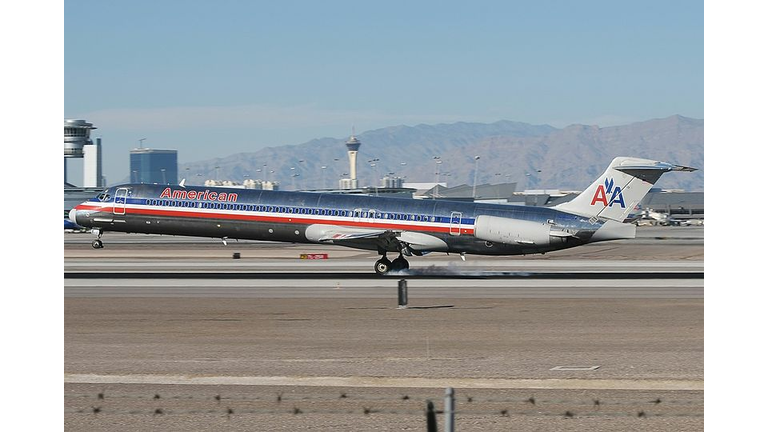 McDonnel Douglas MD-80 series jet. Photo by Aldo Bidini 