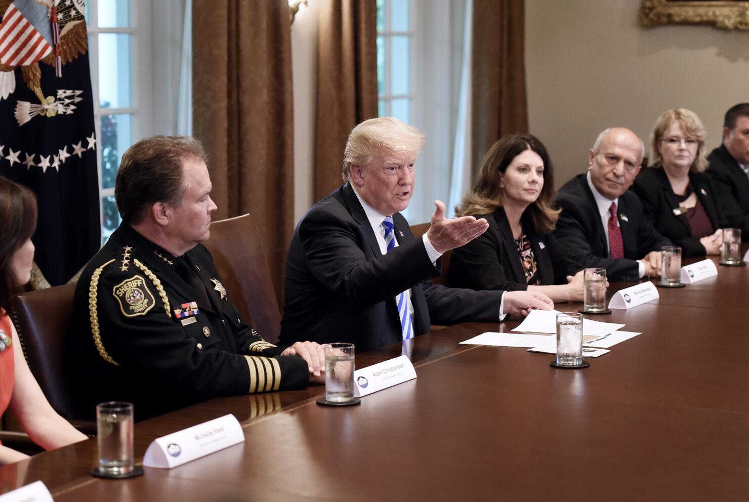 Trump hosts California leaders for immigration meeting