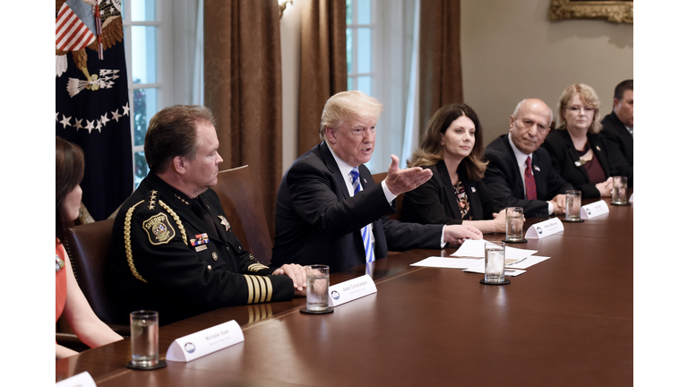Trump hosts California leaders for immigration meeting